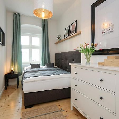 4 Personen Altbau Apartment Nahe Kurfuerstendamm - Romeo & Julia Берлин Экстерьер фото