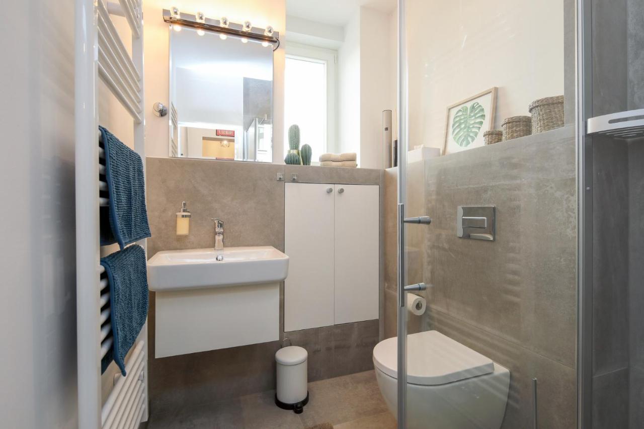 4 Personen Altbau Apartment Nahe Kurfuerstendamm - Romeo & Julia Берлин Экстерьер фото
