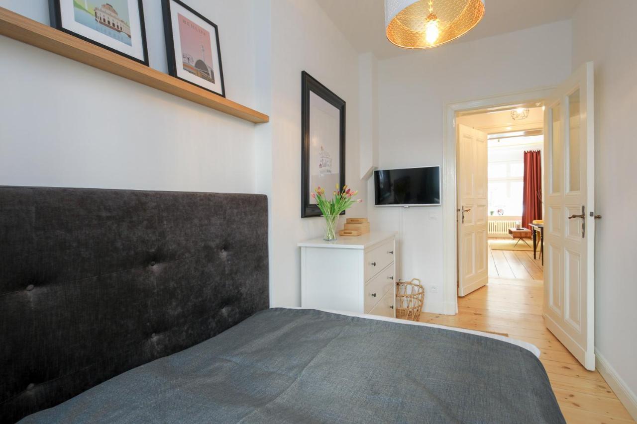4 Personen Altbau Apartment Nahe Kurfuerstendamm - Romeo & Julia Берлин Экстерьер фото