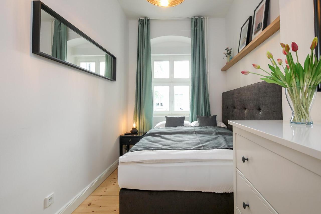 4 Personen Altbau Apartment Nahe Kurfuerstendamm - Romeo & Julia Берлин Экстерьер фото